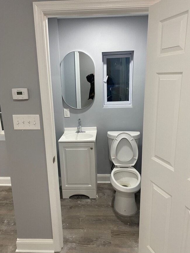 Building Photo - 3 Bedroom 2.5 Bath Home