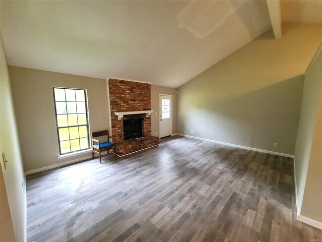 Building Photo - 3044 Cross Creek Dr