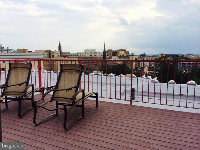 Building Photo - 1325 13th St NW