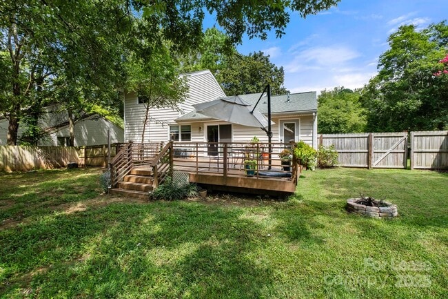 Building Photo - 8211 Park Vista Cir