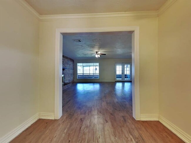 Building Photo - 8315 Little River Rd