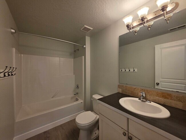 Building Photo - 6009 Pimlico Dr