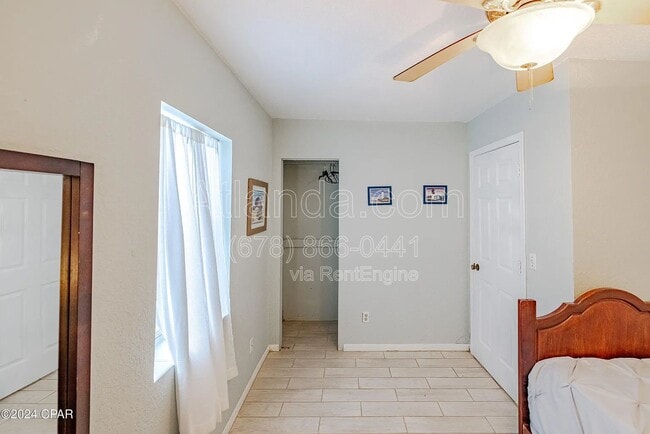 Building Photo - 5818 Hilltop Ave