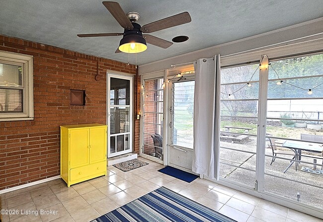 Building Photo - 1707 Nightingale Rd