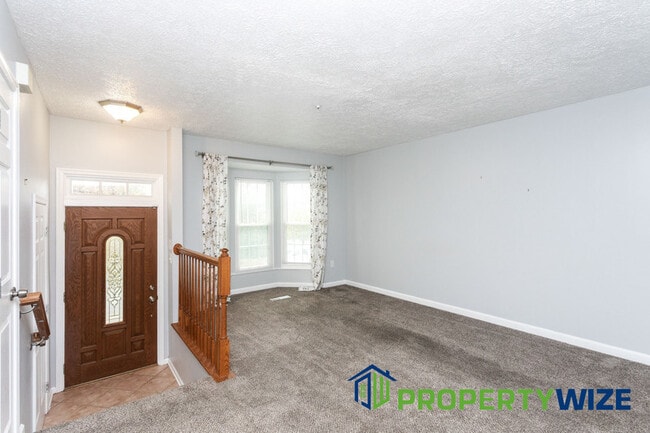 Building Photo - 10 Blackfoot Ct