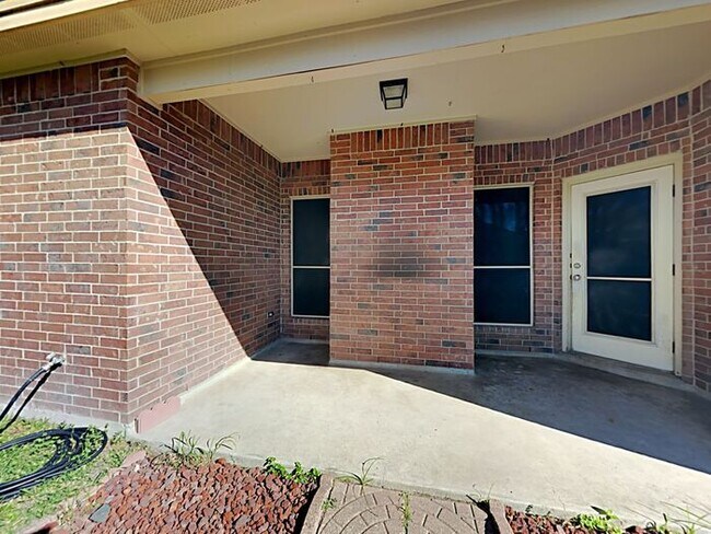 Building Photo - No Application Fees*
