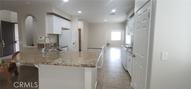 Building Photo - 14922 Dragon Tree Dr