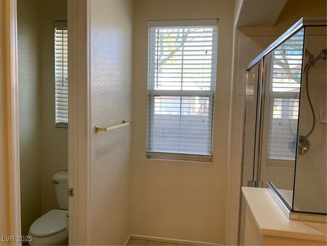 Building Photo - 3368 Osiana Ave