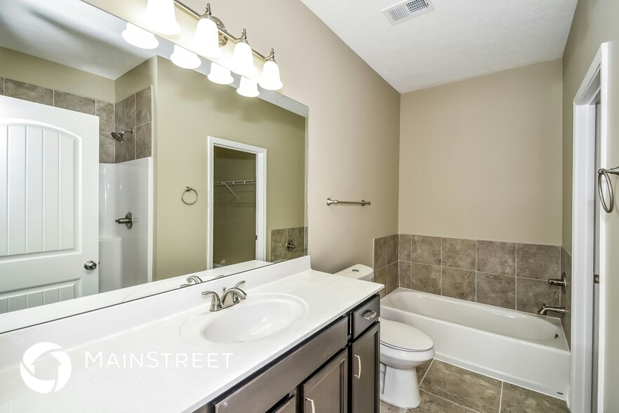 Building Photo - 6105 Port Antonio Rd