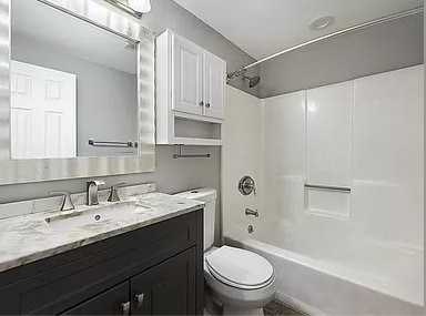 Building Photo - 112 Van Buren St