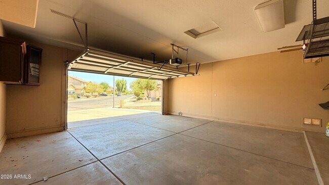 Building Photo - 17738 N Carmen Ave