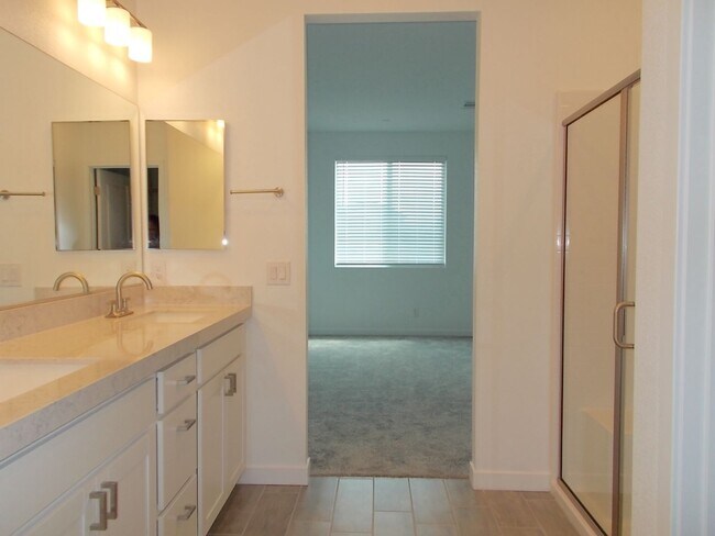 Building Photo - Welcome to Alderidge Townhomes!