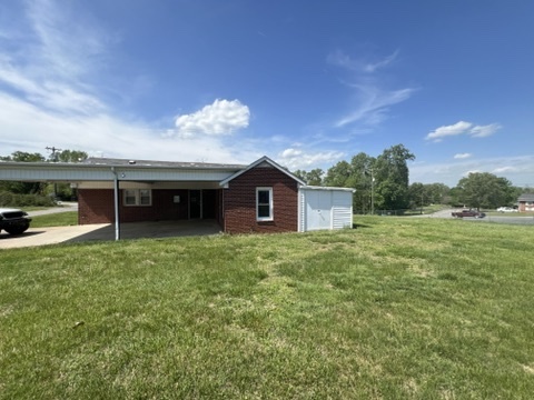 Building Photo - 820 Suncrest Orchard Rd