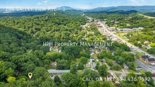 Building Photo - 204 Valley View Ave