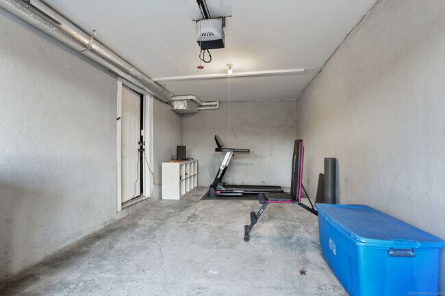 Building Photo - 58 Big Trail