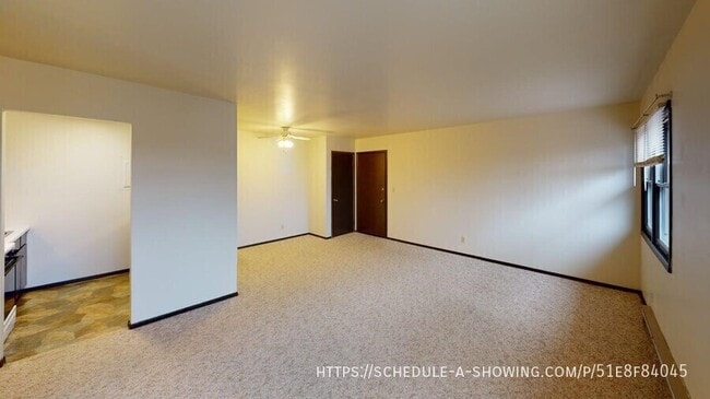 Building Photo - 405 E Park-43