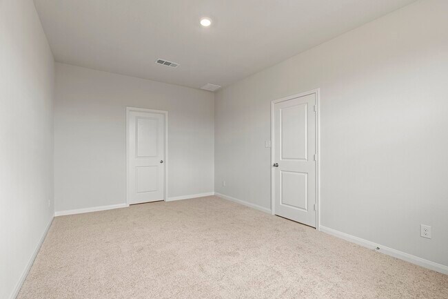 Building Photo - 1023 Rosewood Trl