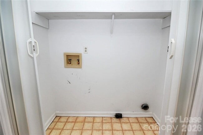 Building Photo - 11718 Fernhurst Ln