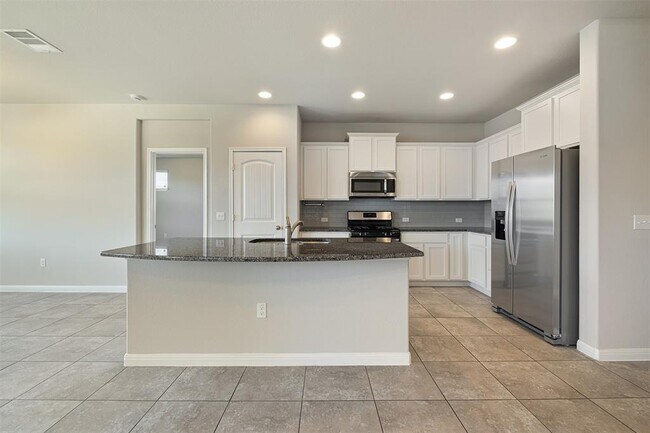 Building Photo - 16424 Vescovo Ln