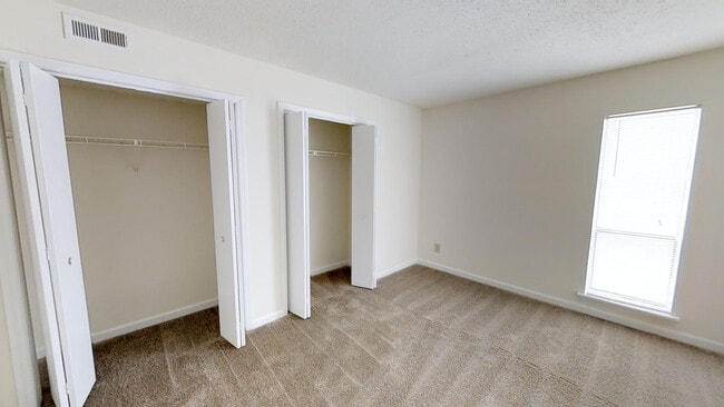 Double Closets - Pineville Place