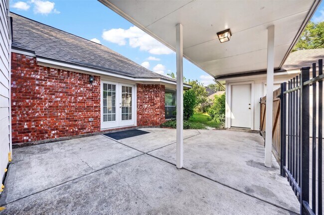 Building Photo - 5814 Eldridge Glen Dr