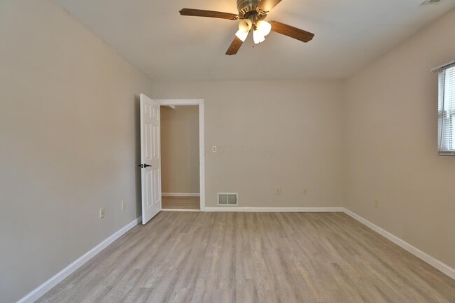Building Photo - 3553 Brookside Blvd