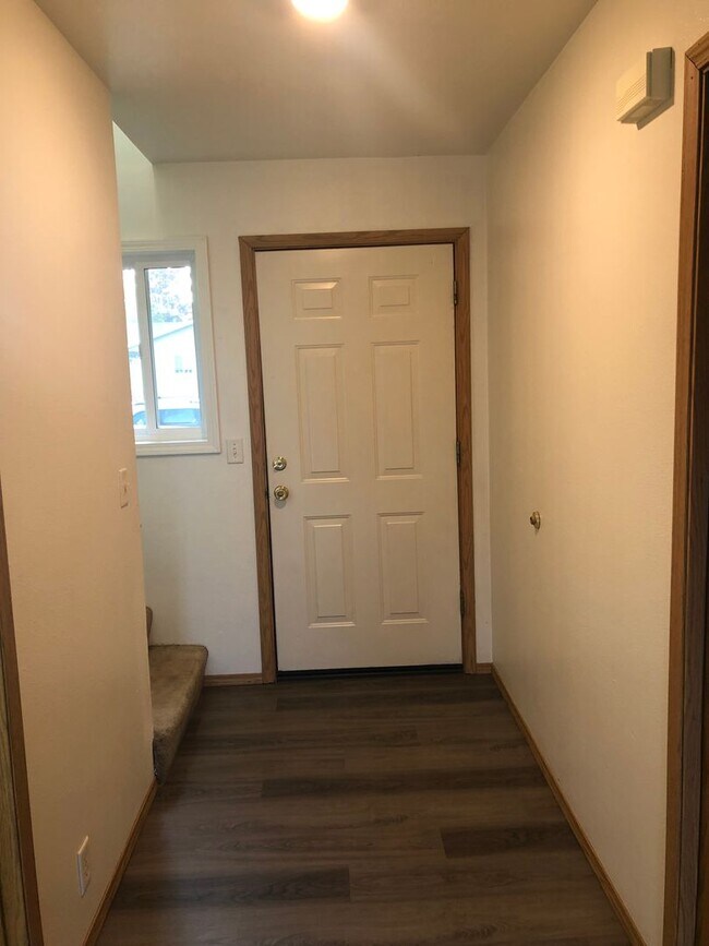 Building Photo - 226 S 59th St