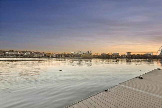 Building Photo - 44 East Ave