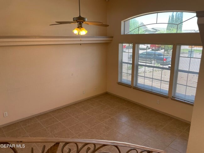 Building Photo - 12828 Tierra Ayala Dr