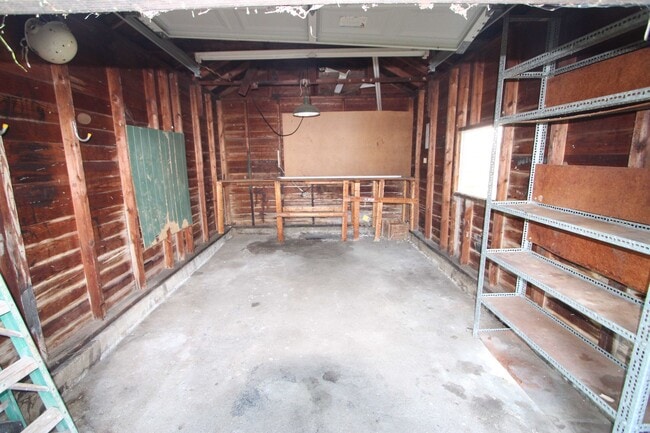 Building Photo - Quaint 2 Bed 1 Bath in Franklin