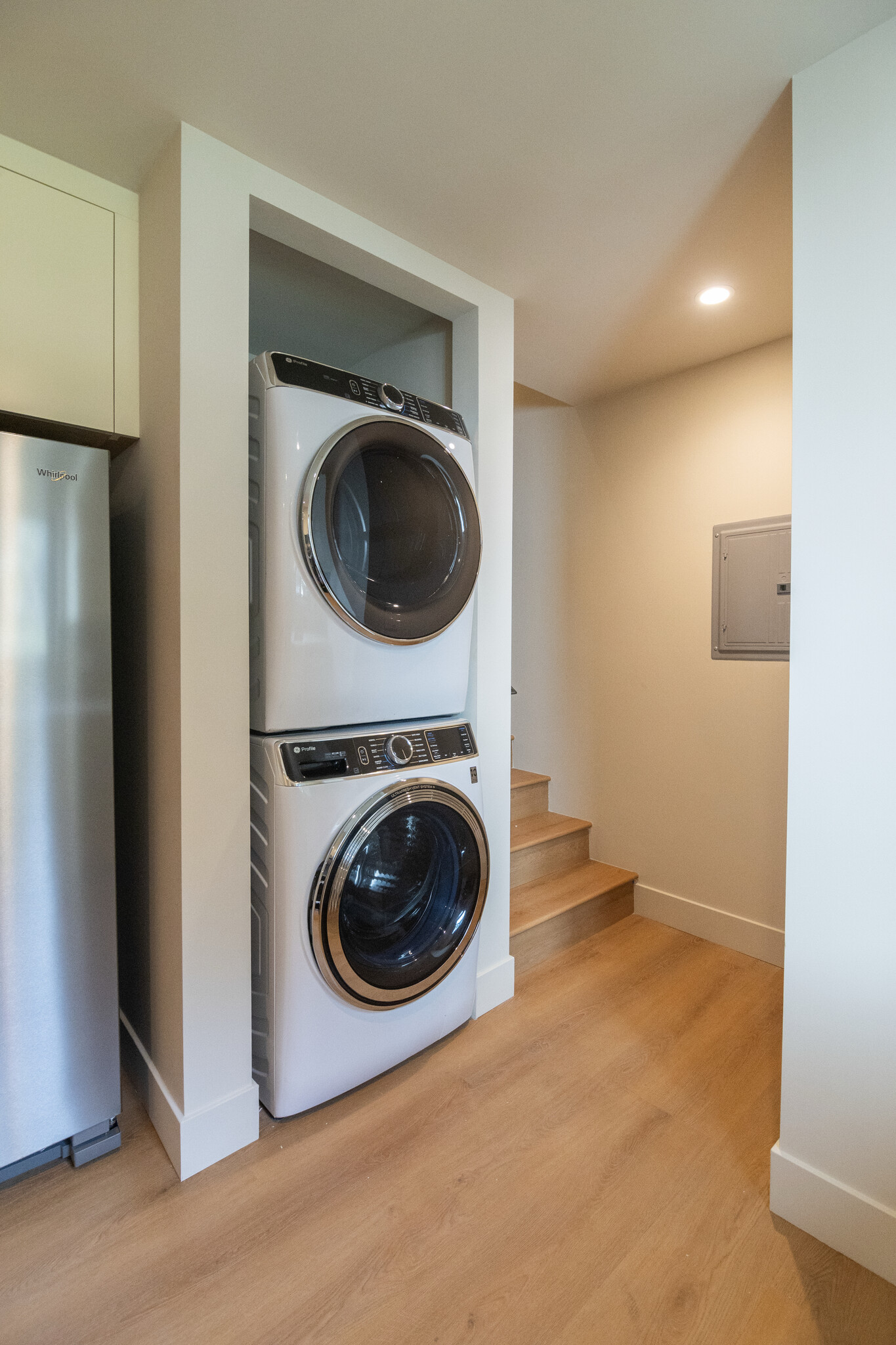 Building Photo - 4541 1/2 Melbourne Ave