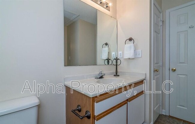 Building Photo - 107 Hammett Grove Ln