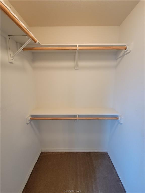 Building Photo - 1000 Spring Loop