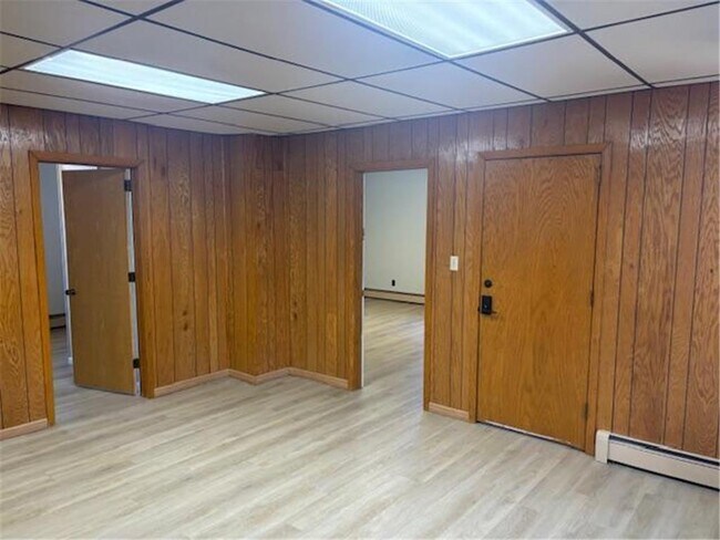 Building Photo - 216 Birch Ave S