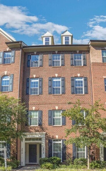 Building Photo - 3612 Spring Hollow Ln
