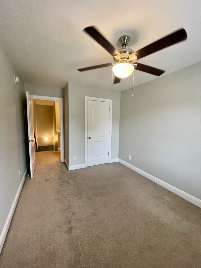 Building Photo - 124 Colonnade St