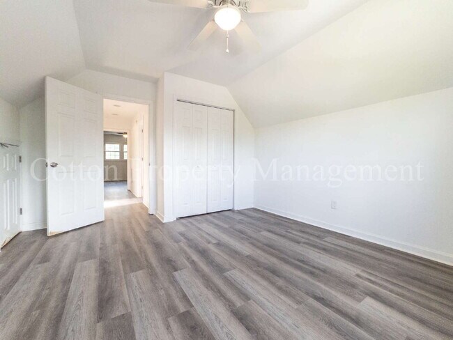 Building Photo - 824 Haymarket Ln