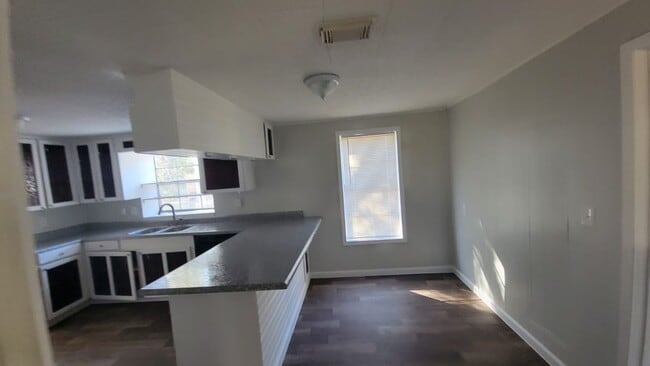 Building Photo - Nice property in Bolivar St, Vidor