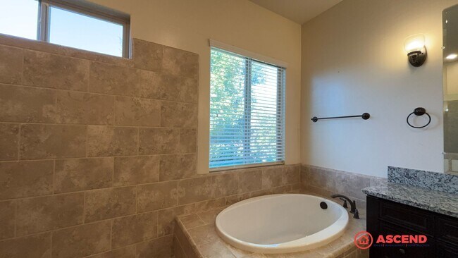 Building Photo - Amazing Home Off Calloway and Snow Rd!