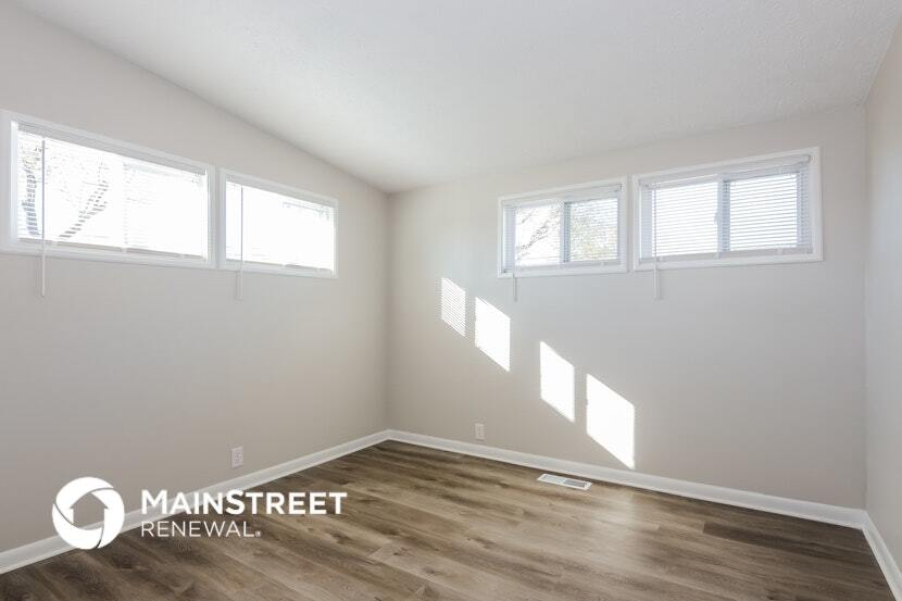 Building Photo - 1724 Englewood Dr