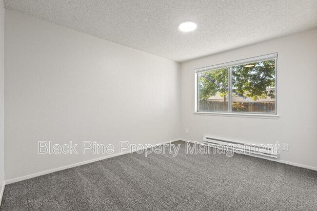 Building Photo - 10507 W Irving Ct
