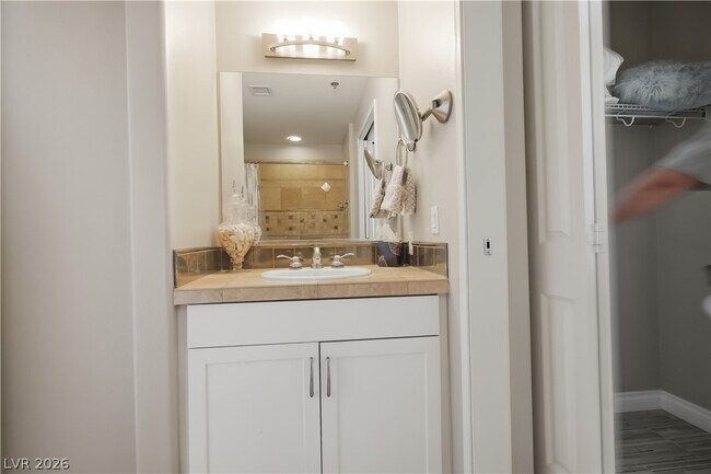 Building Photo - 8255 S Las Vegas Blvd