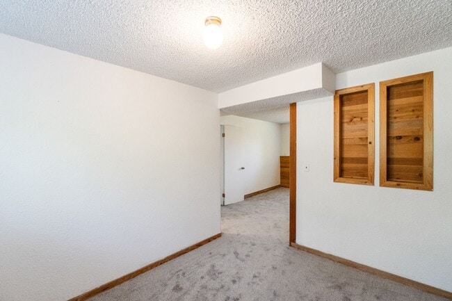 Building Photo - Gorgeous Single Family Home in Spokane's S...