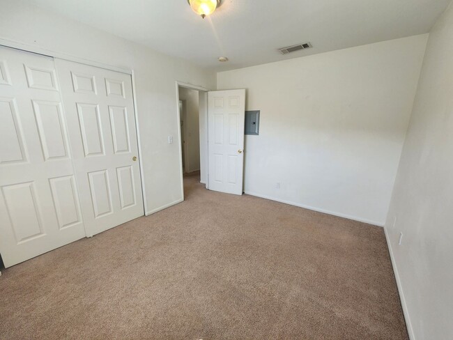 Building Photo - 6658 Smoketree Ave