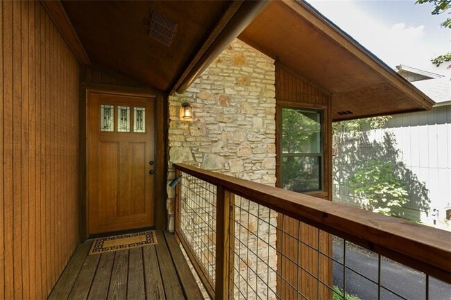 Building Photo - 2102 Rabb Rd