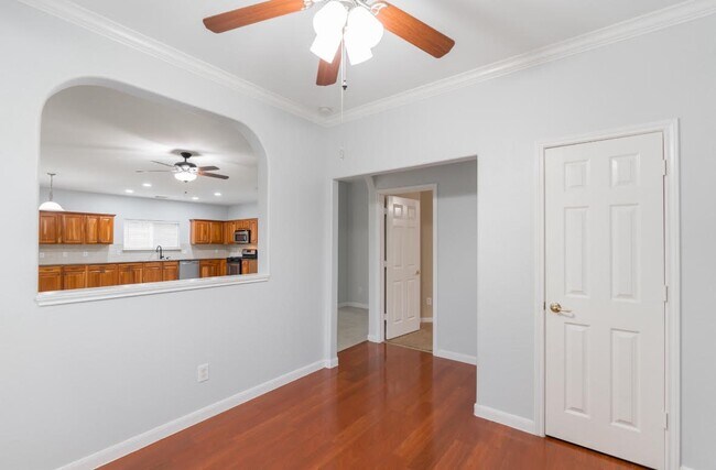 Building Photo - 3223 Legends Creek Dr