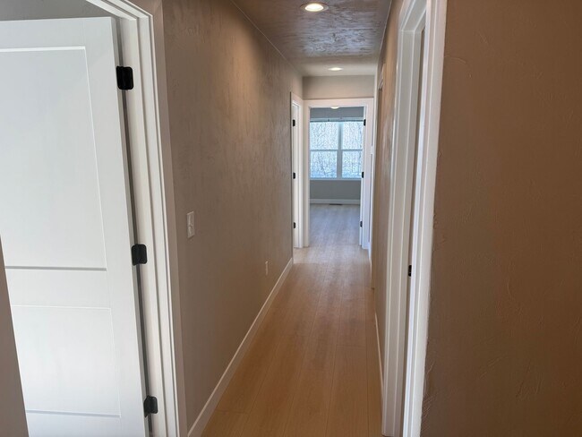 Building Photo - 8397 St Norbert Dr