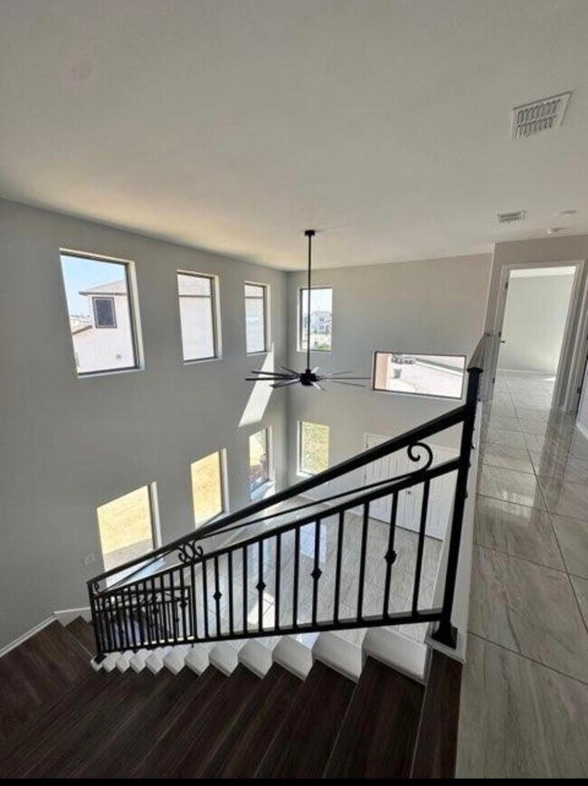 Building Photo - 2501 Galloway Dr