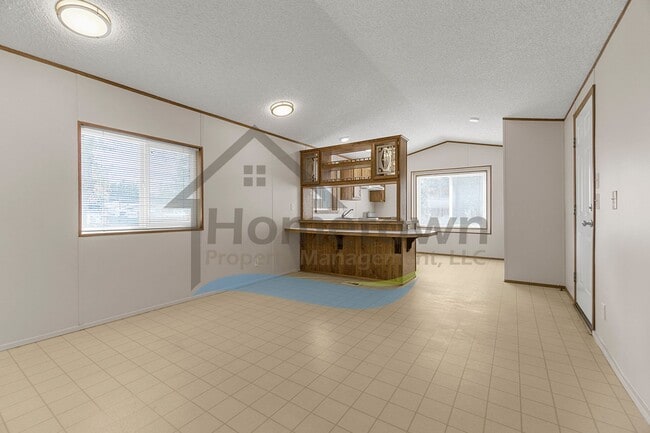 Building Photo - 2 Bedroom 1 Bath Home with Off-Street Parking Available in Athol!