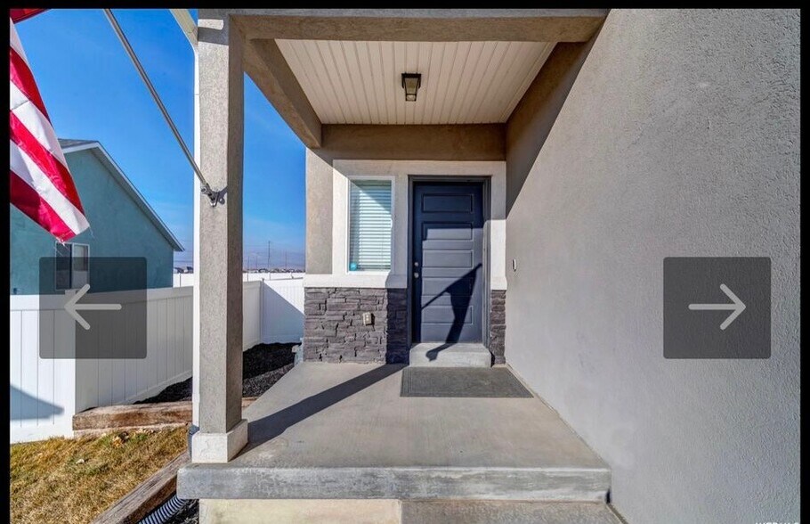Building Photo - 2621 E Clarkstone Dr